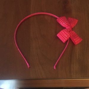 Brand new hair accessory with cute pink bow